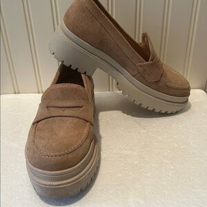 Patina chunky dental platform Tan Suede Loafers cushion leather insoles size 7